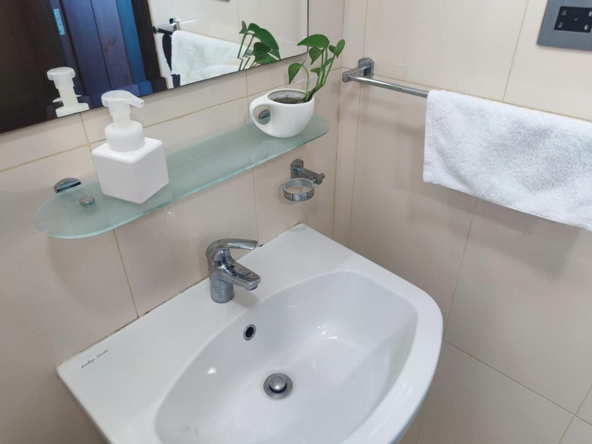 Abu Dhabi Cozy Mangrove View, Seaview 1 Bedroom 1 Partition Apartment Not Hotel Ngoại thất bức ảnh
